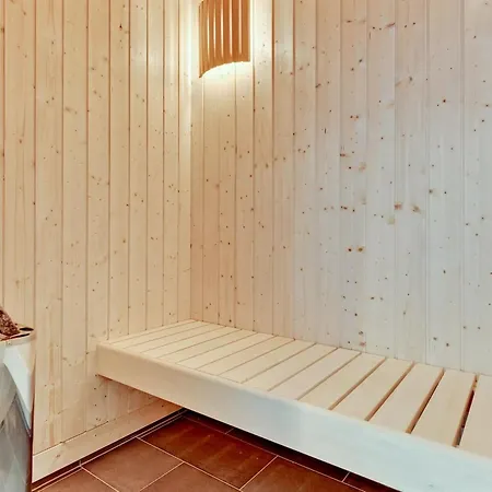 Jeneke - 1-6km From The Sea By Interhome *