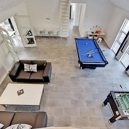 Jeneke - 1-6km From The Sea By Interhome
