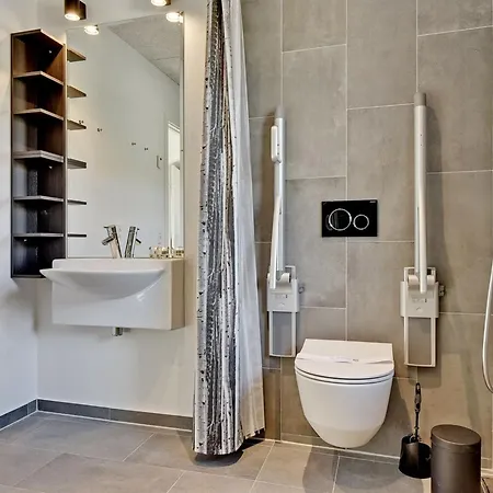 Jeneke - 1-6km From The Sea By Interhome *