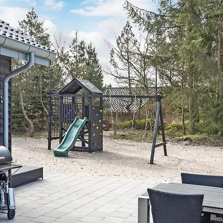 Jeneke - 1-6km From The Sea By Interhome Blåvand